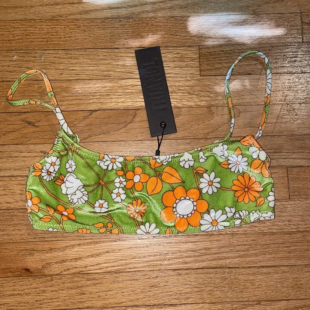 New with tags triangle swimwear bikini size extra small